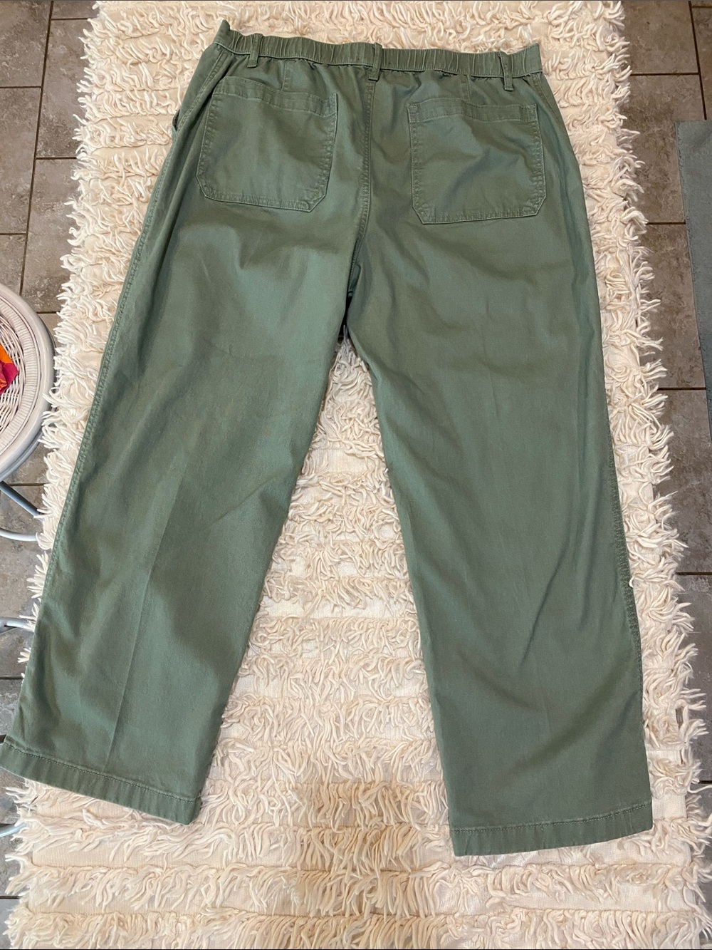 4/$20 green size 16 pants - Picture 2 of 6